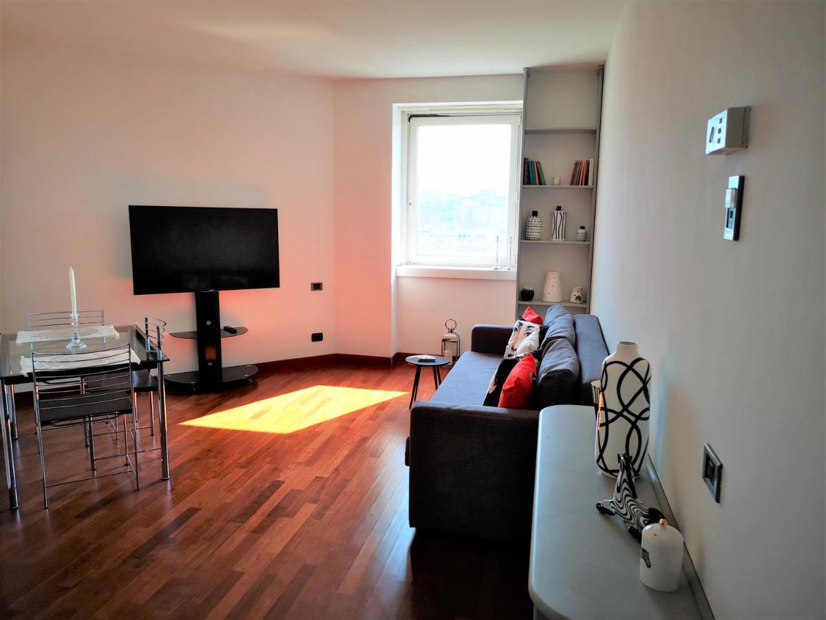 Suite Lambruschini Central With Top City View - Free Covered Parking ジェノヴァ エクステリア 写真