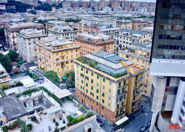 Suite Lambruschini Central With Top City View - Free Covered Parking ジェノヴァ エクステリア 写真