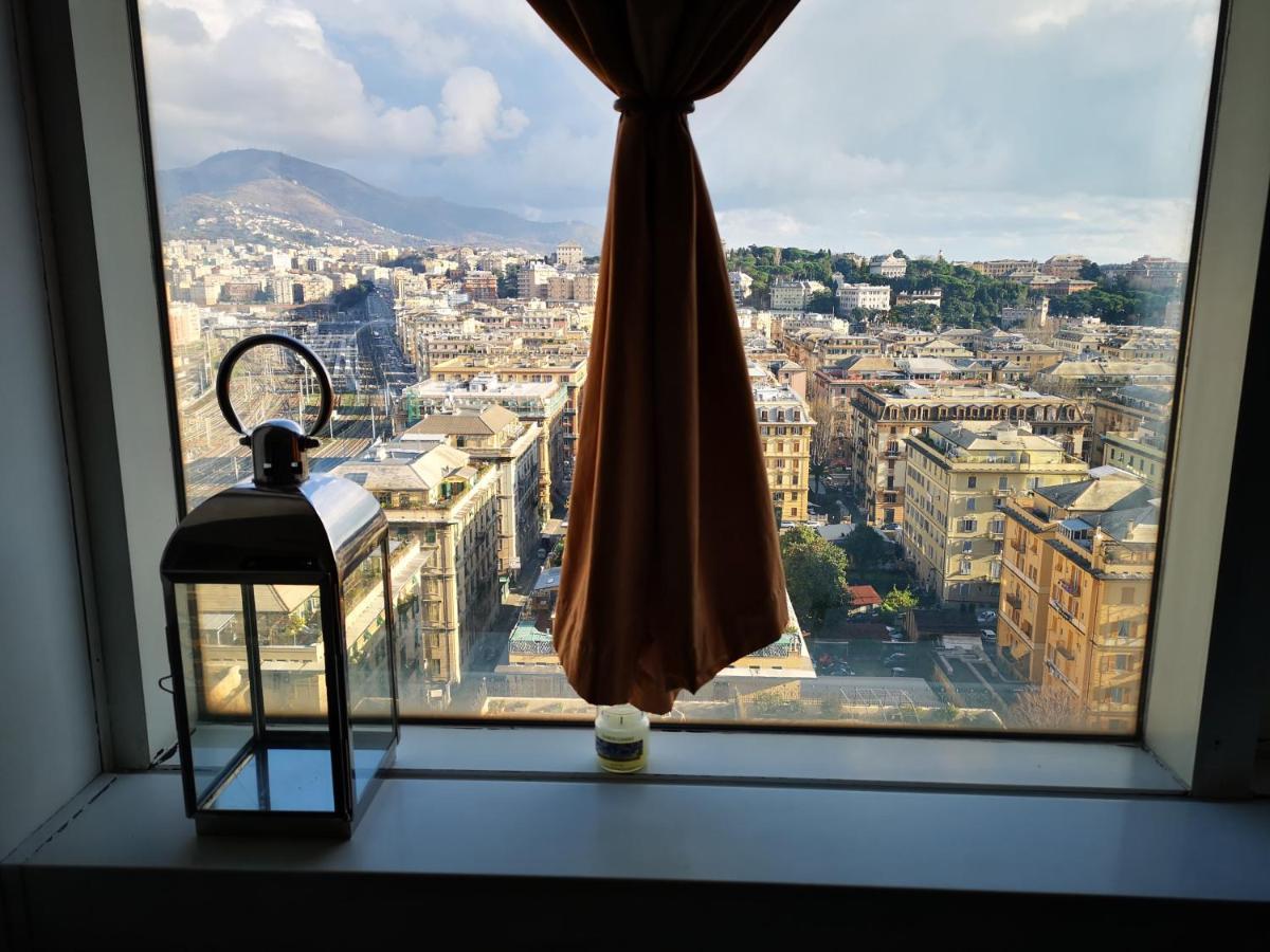 Suite Lambruschini Central With Top City View - Free Covered Parking ジェノヴァ エクステリア 写真