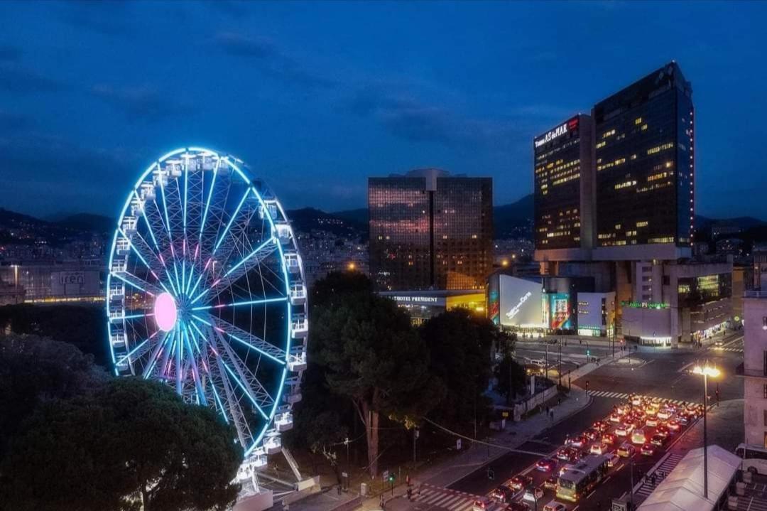 Suite Lambruschini Central With Top City View - Free Covered Parking ジェノヴァ エクステリア 写真
